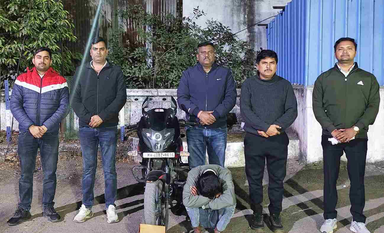 गांजा विक्री करणारा आरोपी व त्याचा अल्पवयीन साथीदार स्थानिक गुन्हे शाखेच्या जाळ्यात